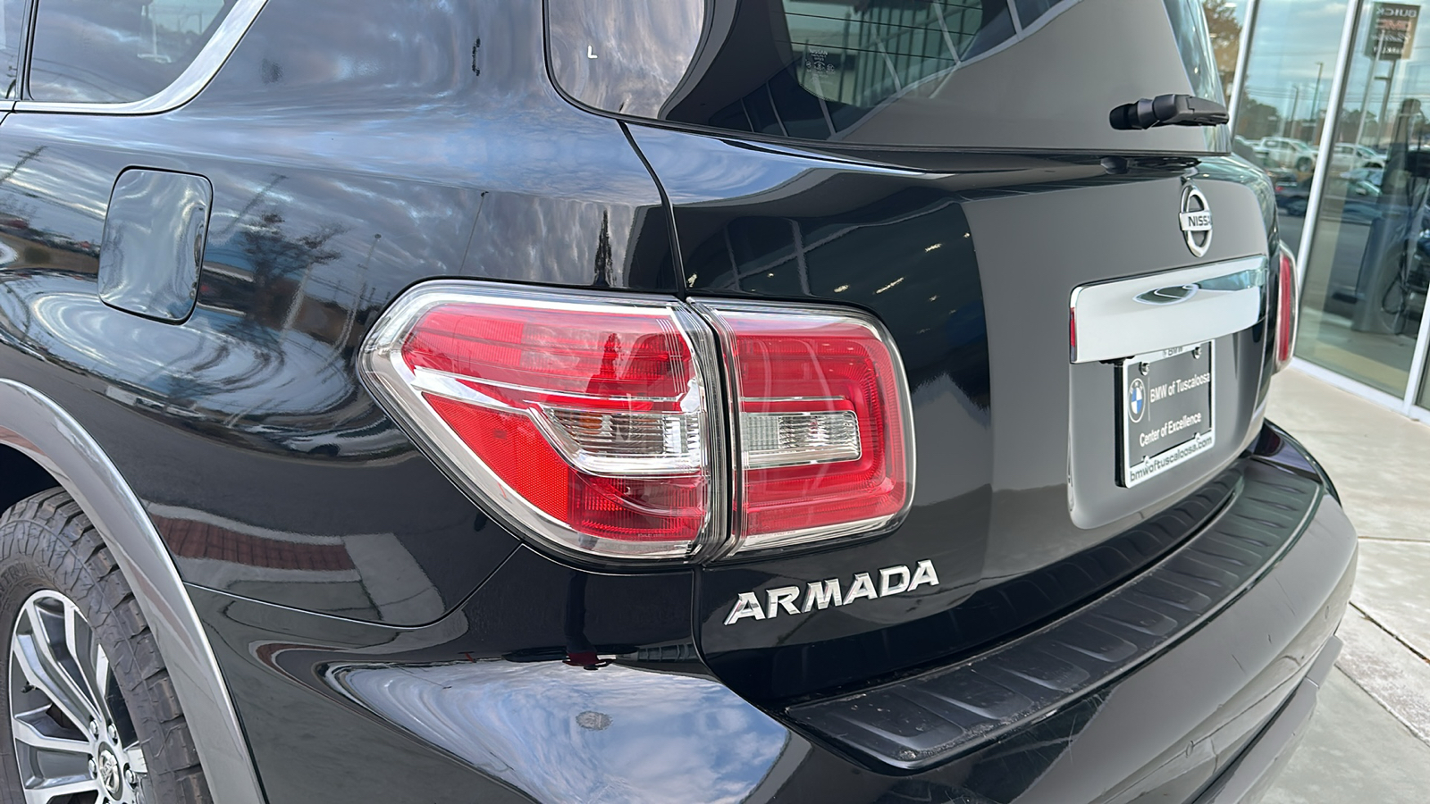 2019 Nissan Armada SL 11