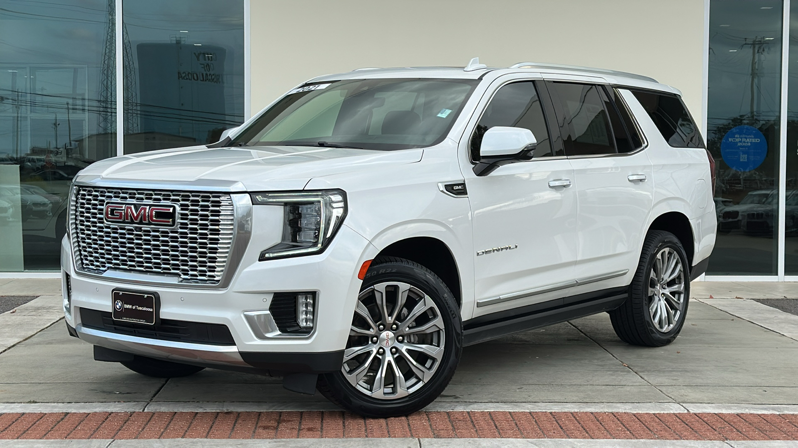 2021 GMC Yukon Denali 1