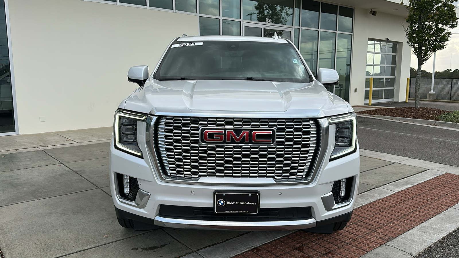 2021 GMC Yukon Denali 2