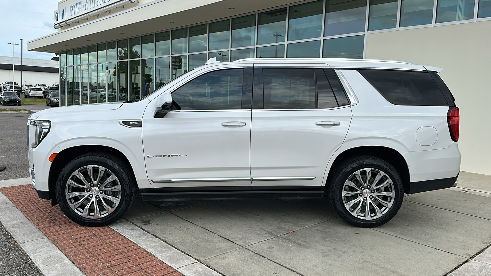 2021 GMC Yukon Denali 3