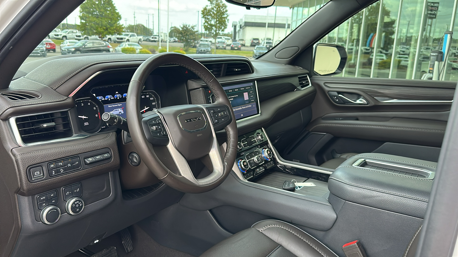 2021 GMC Yukon Denali 13