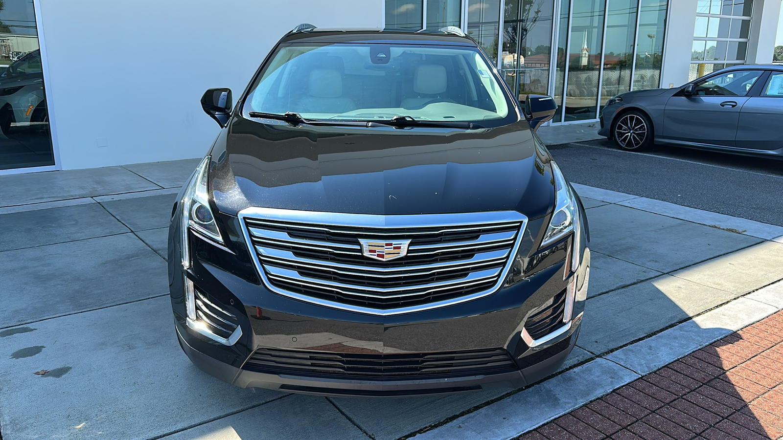 2017 Cadillac XT5 Luxury 2