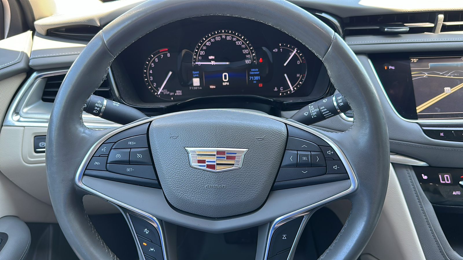 2017 Cadillac XT5 Luxury 14