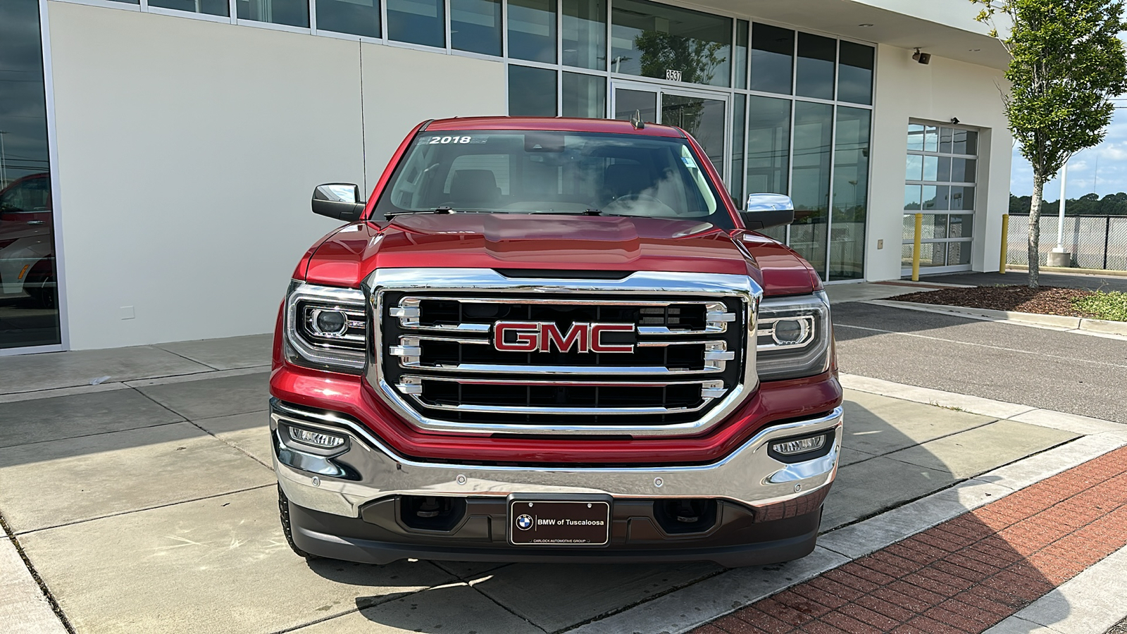 2018 GMC Sierra 1500 SLT 2