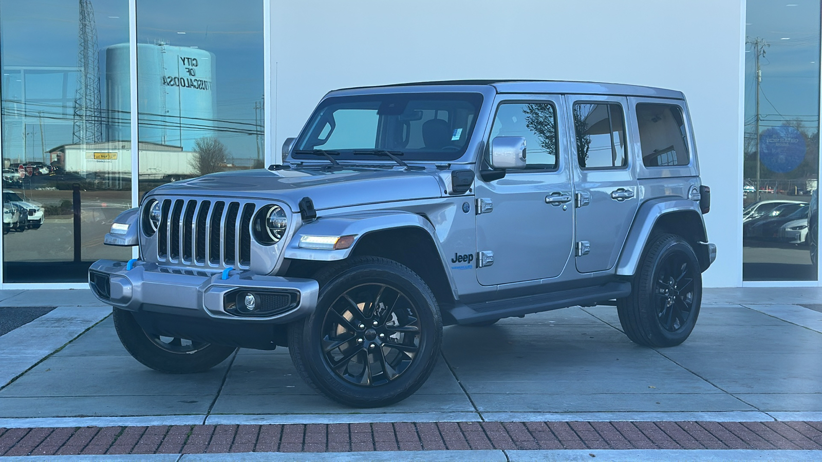 2021 Jeep Wrangler Unlimited Sahara 4xe 1