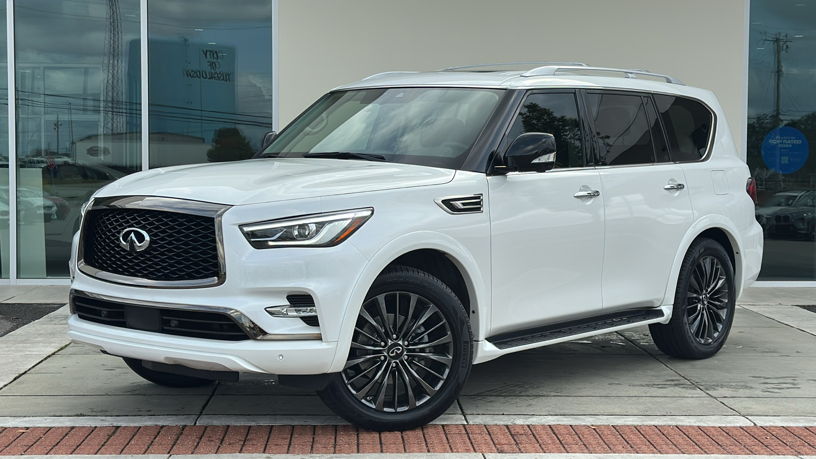 2021 INFINITI QX80 Premium Select 1