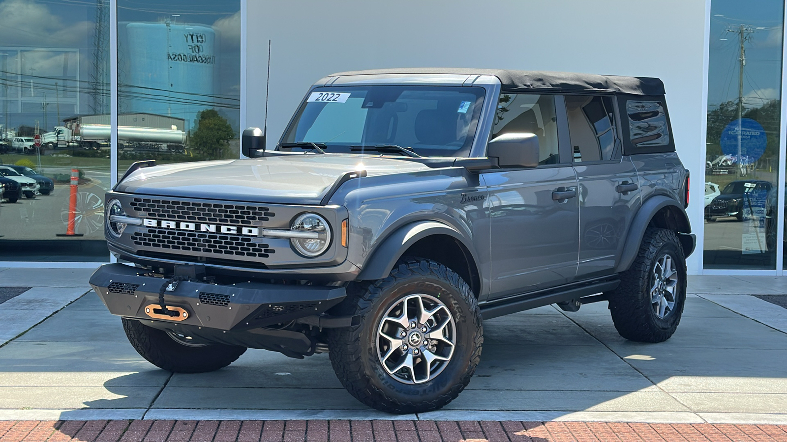 2022 Ford Bronco Badlands 1