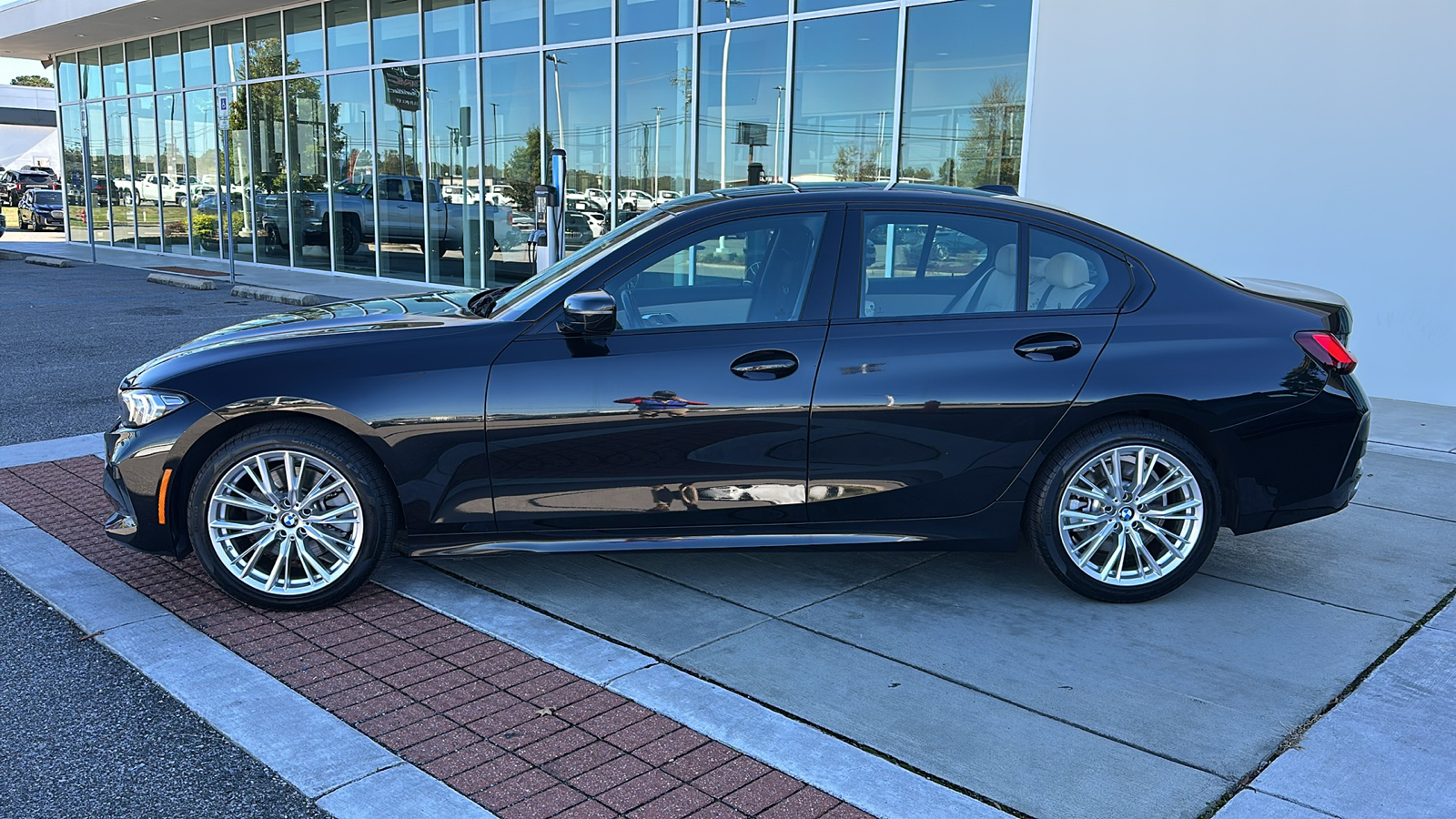 2023 BMW 3 Series 330i 3