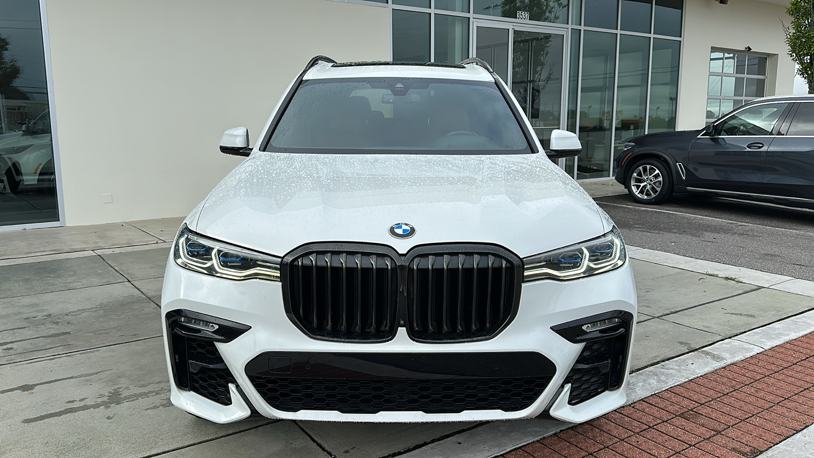 2022 BMW X7 M50i 2