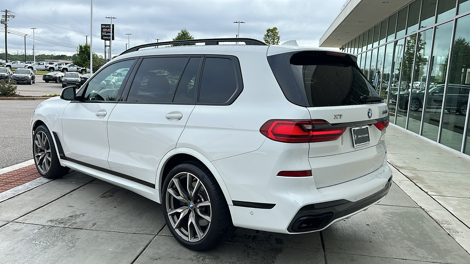 2022 BMW X7 M50i 4