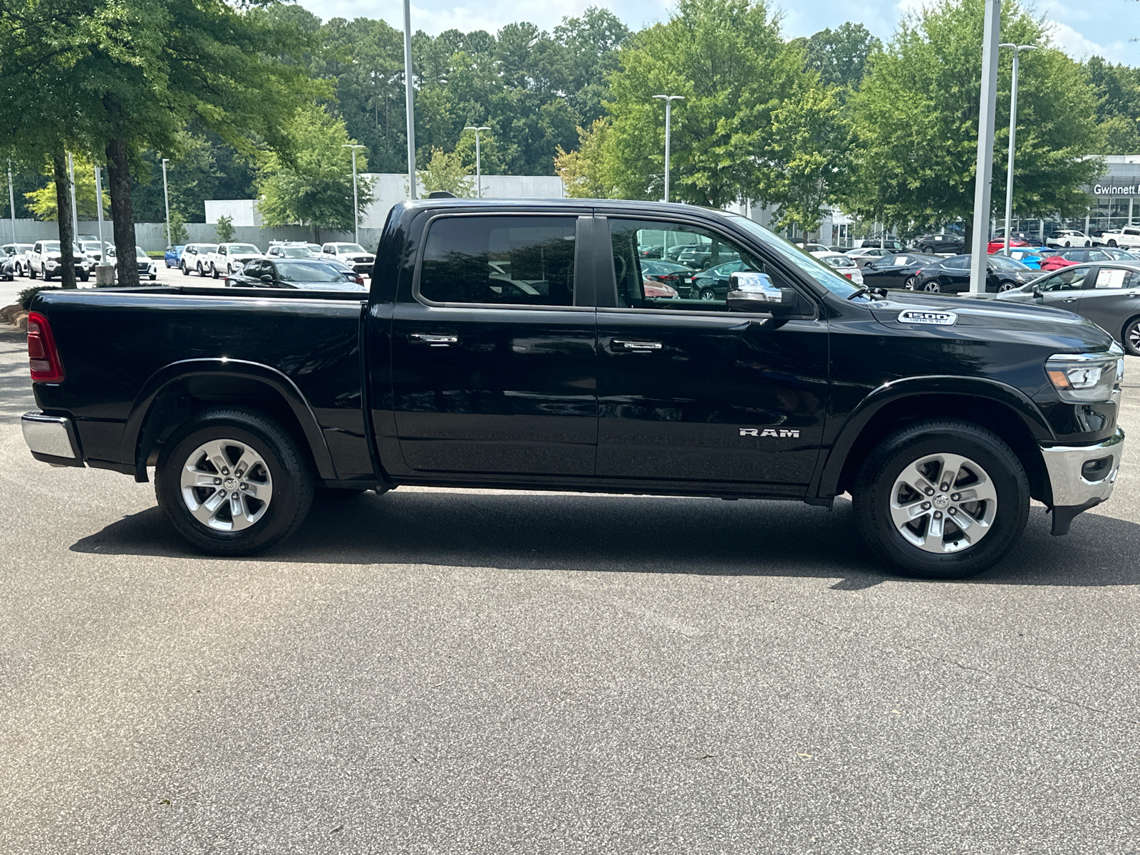 2022 Ram 1500 Laramie 34