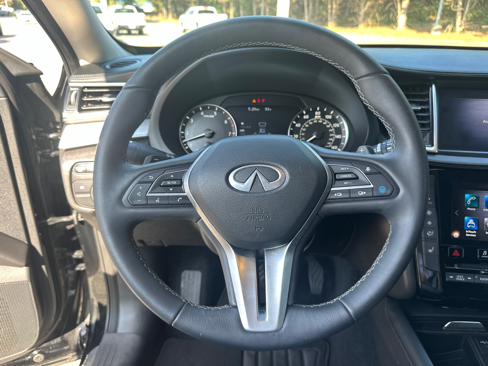 2021 INFINITI QX50 LUXE 24