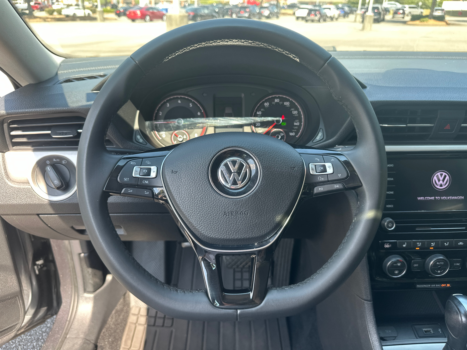 2022 Volkswagen Passat 2.0T SE 23