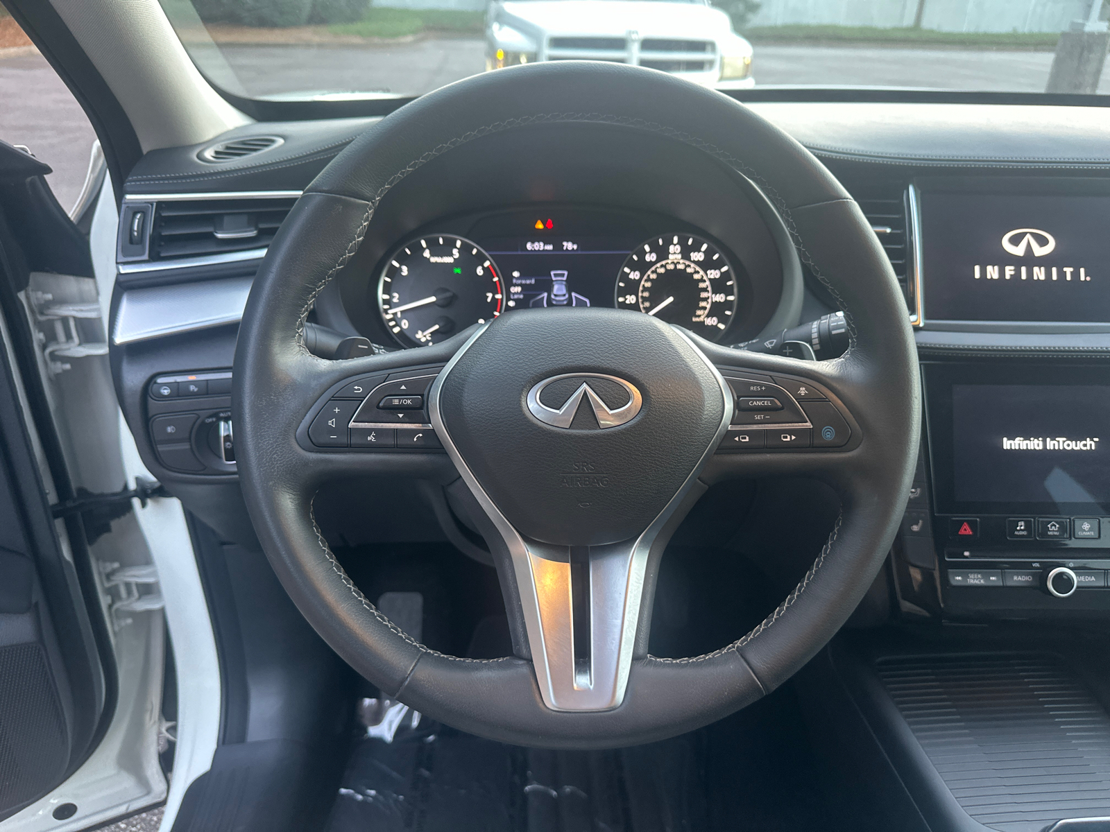 2021 INFINITI QX50 LUXE 24