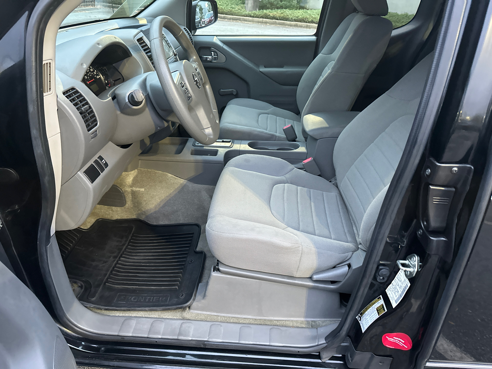 2018 Nissan Frontier S 9