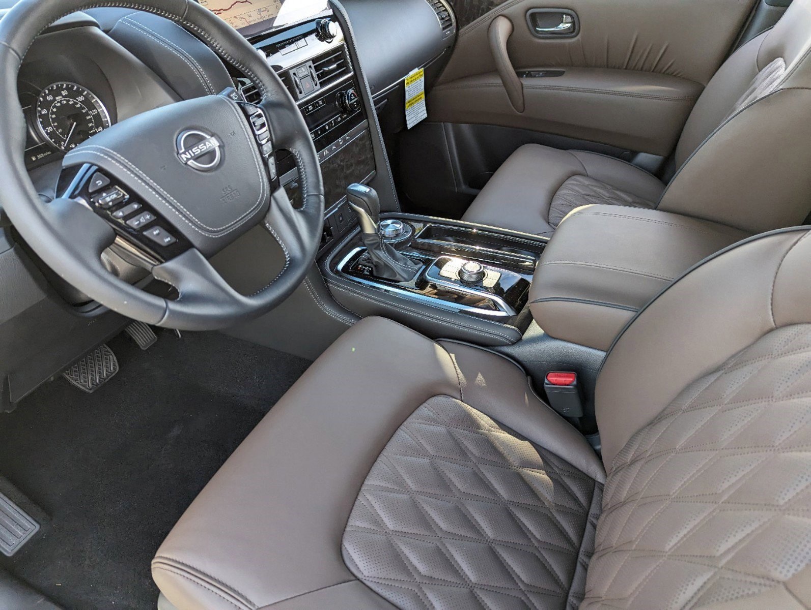 2024 Nissan Armada Platinum 12