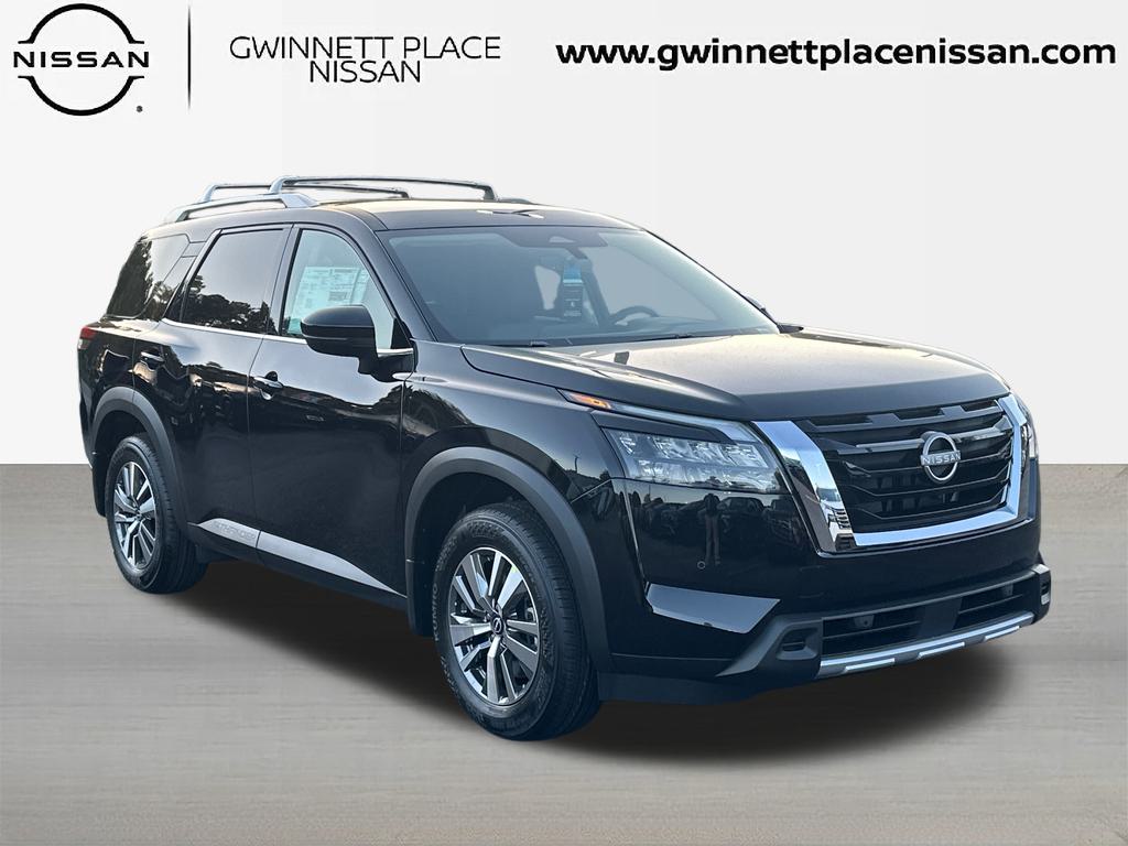 2025 Nissan Pathfinder SL 3