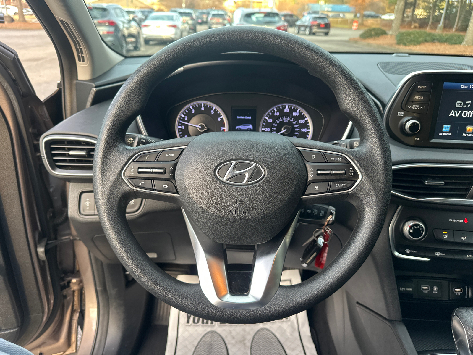 2019 Hyundai Santa Fe SE 23