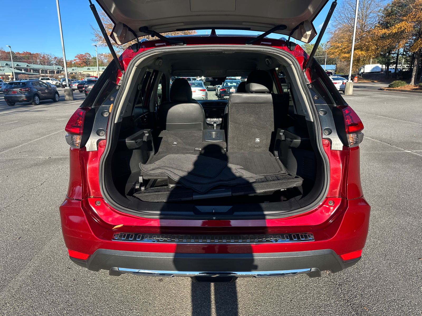 2019 Nissan Rogue S 18