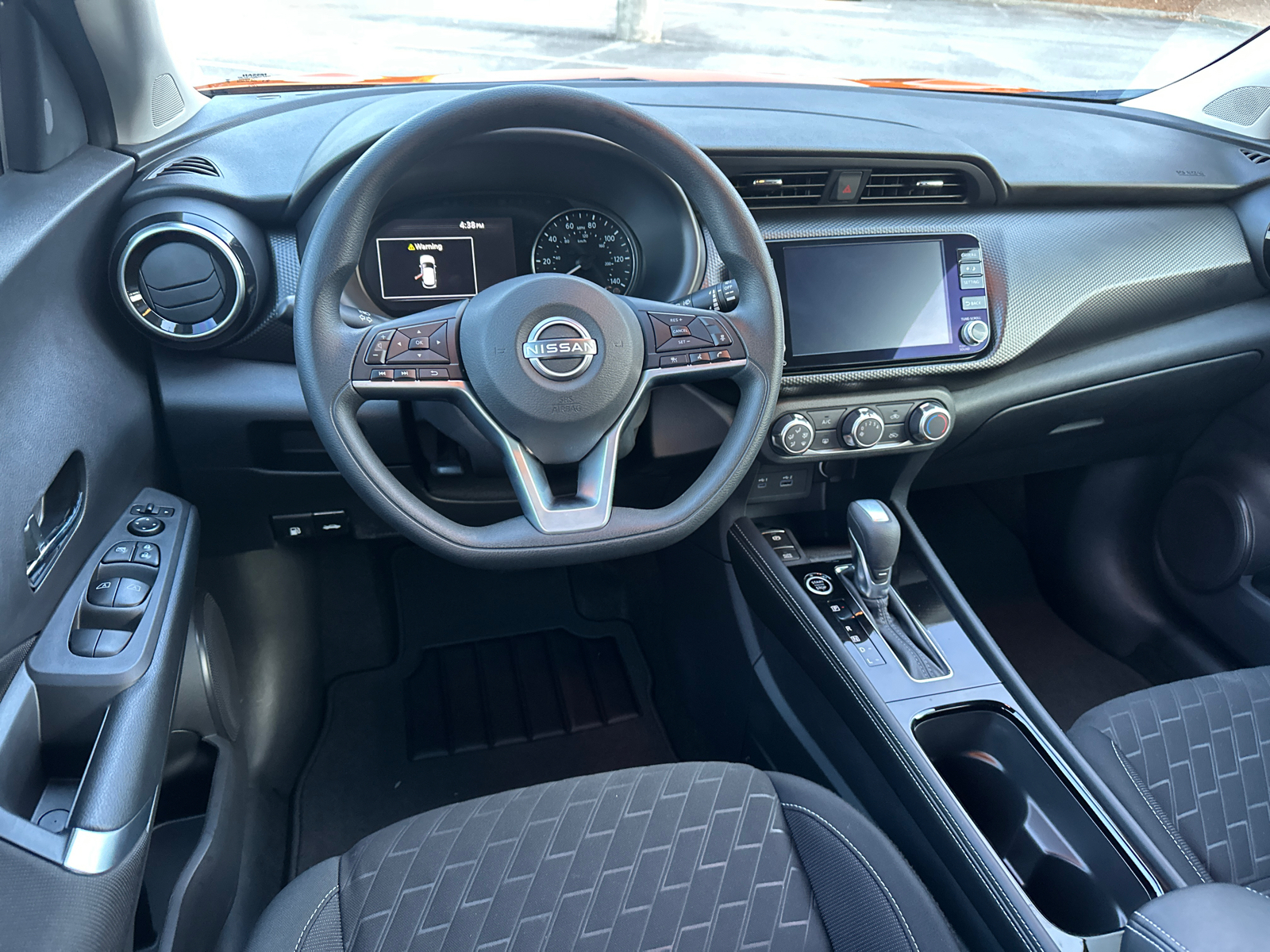 2023 Nissan Kicks SV 22