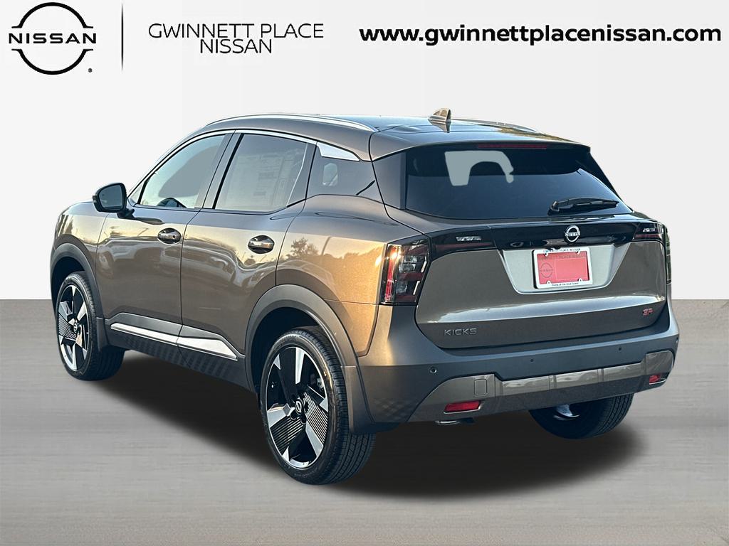 2025 Nissan Kicks SR 7