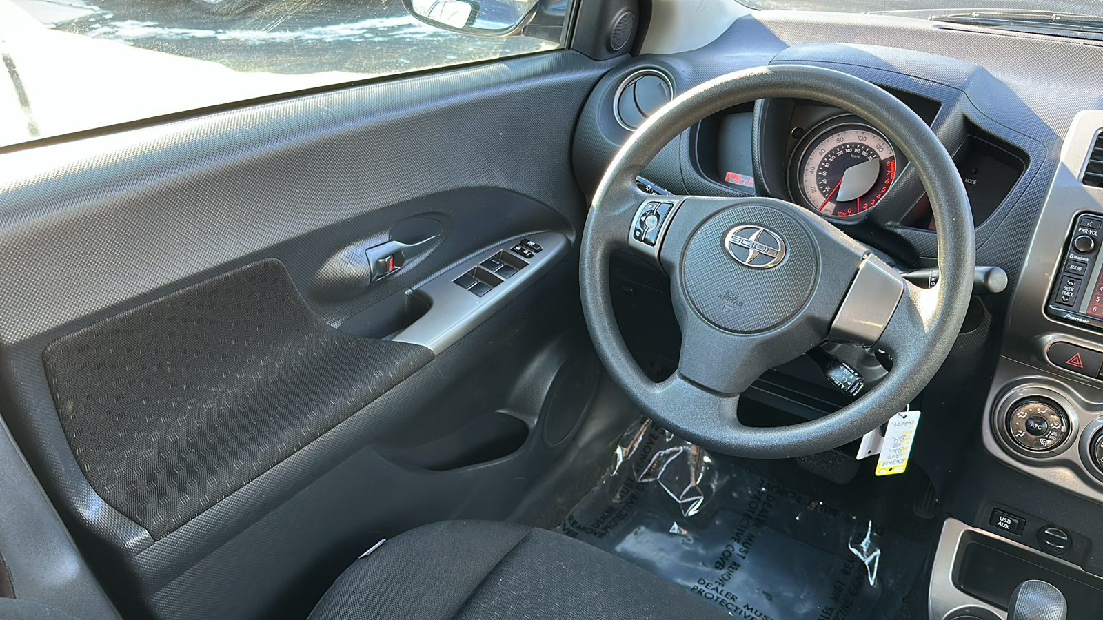 2014 Scion xD HATCHBACK 5D 19