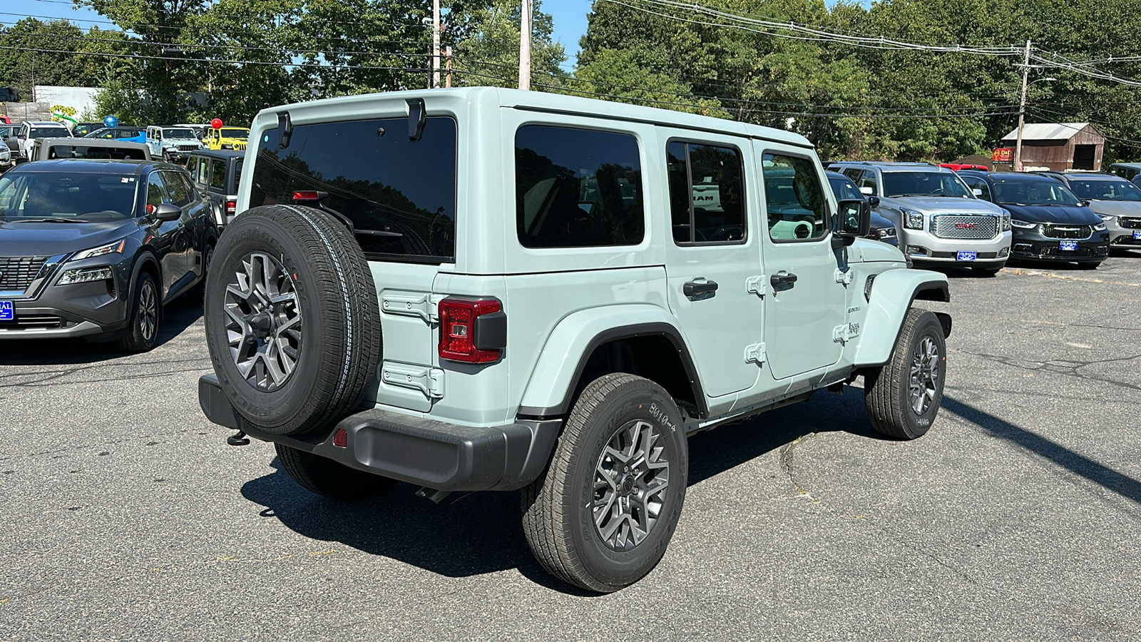 2024 Jeep Wrangler Sahara 4