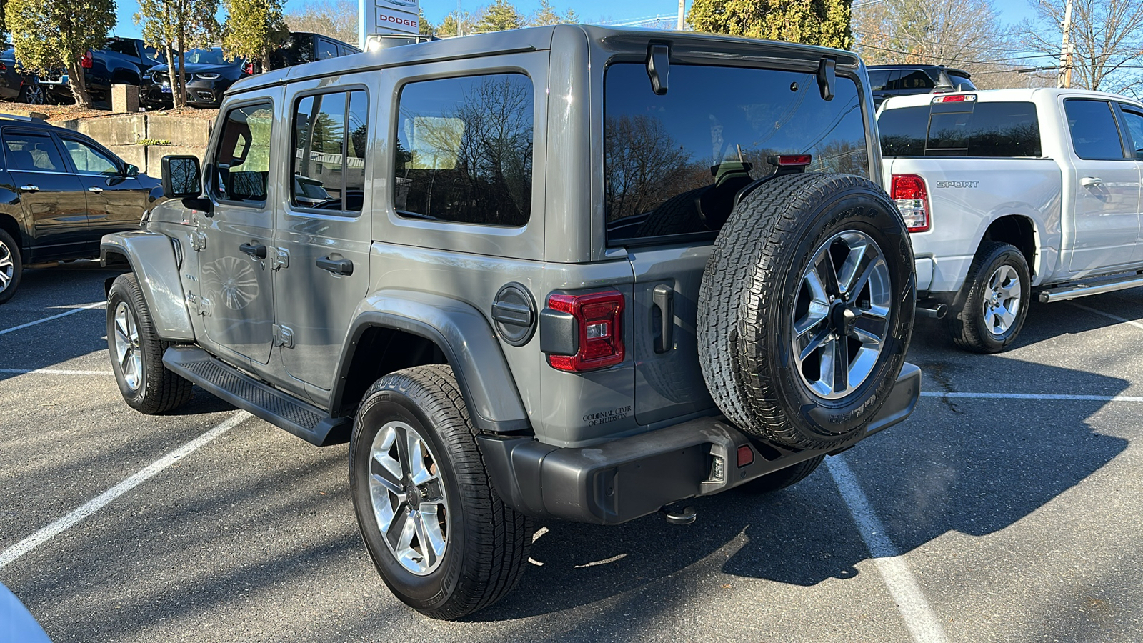 2021 Jeep Wrangler Unlimited Sahara 2