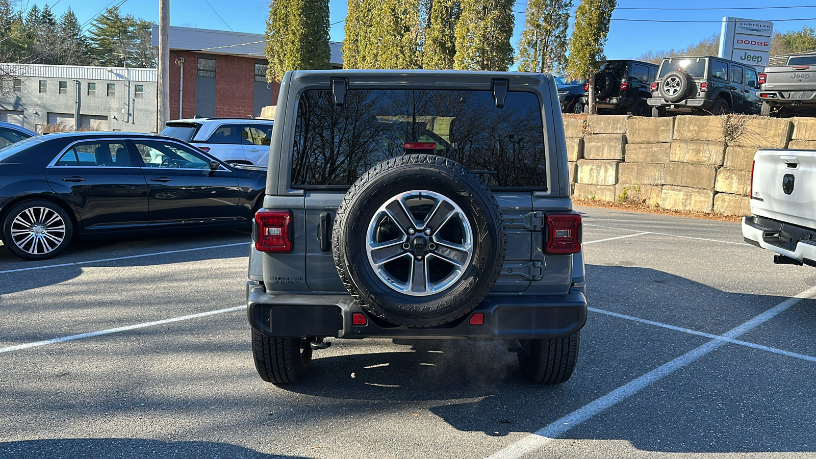 2021 Jeep Wrangler Unlimited Sahara 3