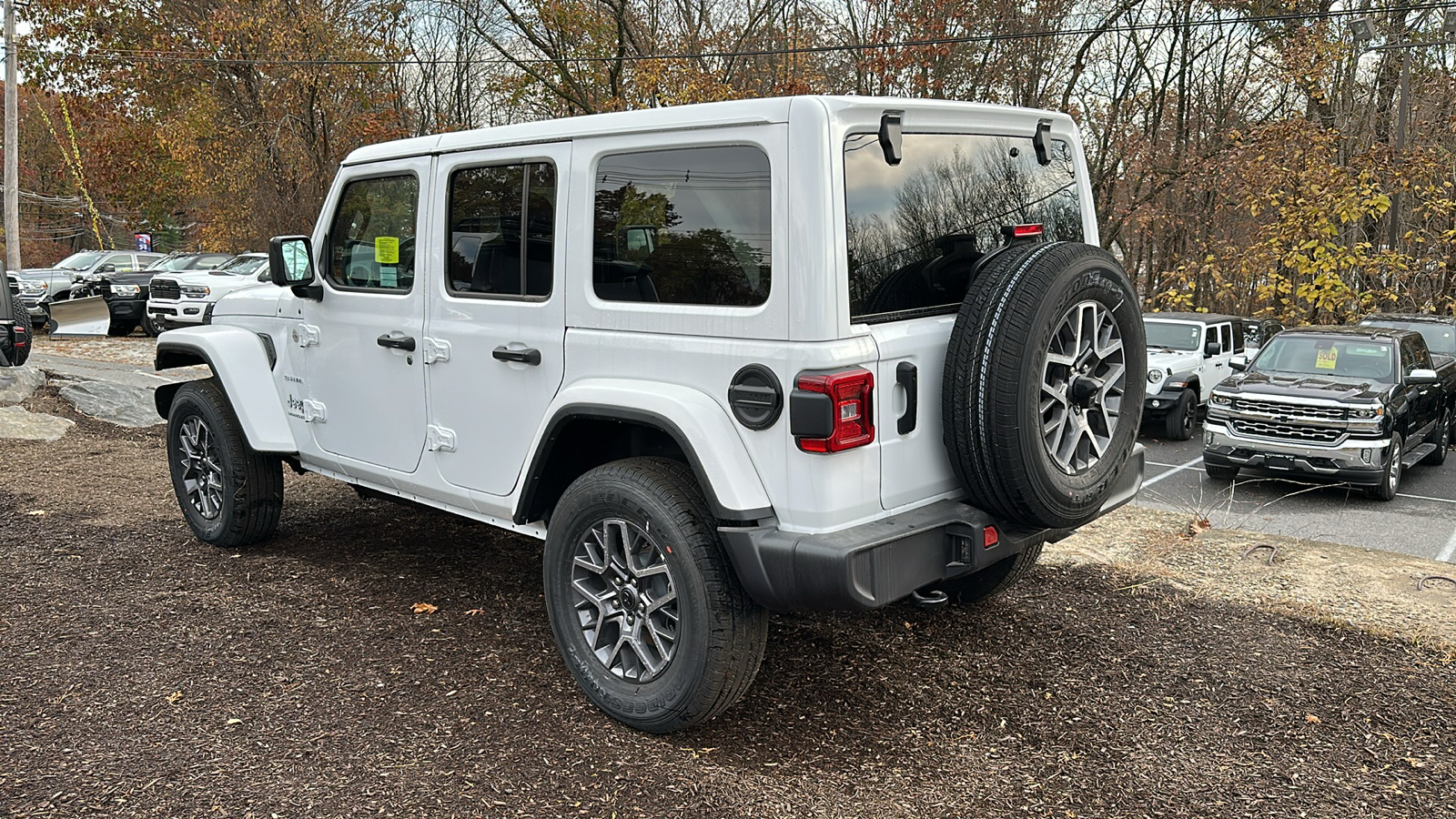 2024 Jeep Wrangler Sahara 2