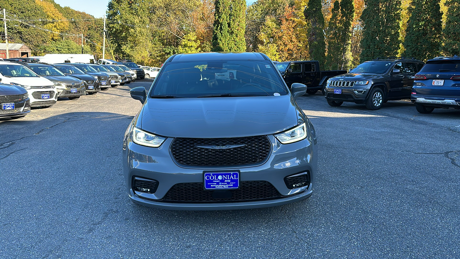 2022 Chrysler Pacifica Hybrid Touring L 6