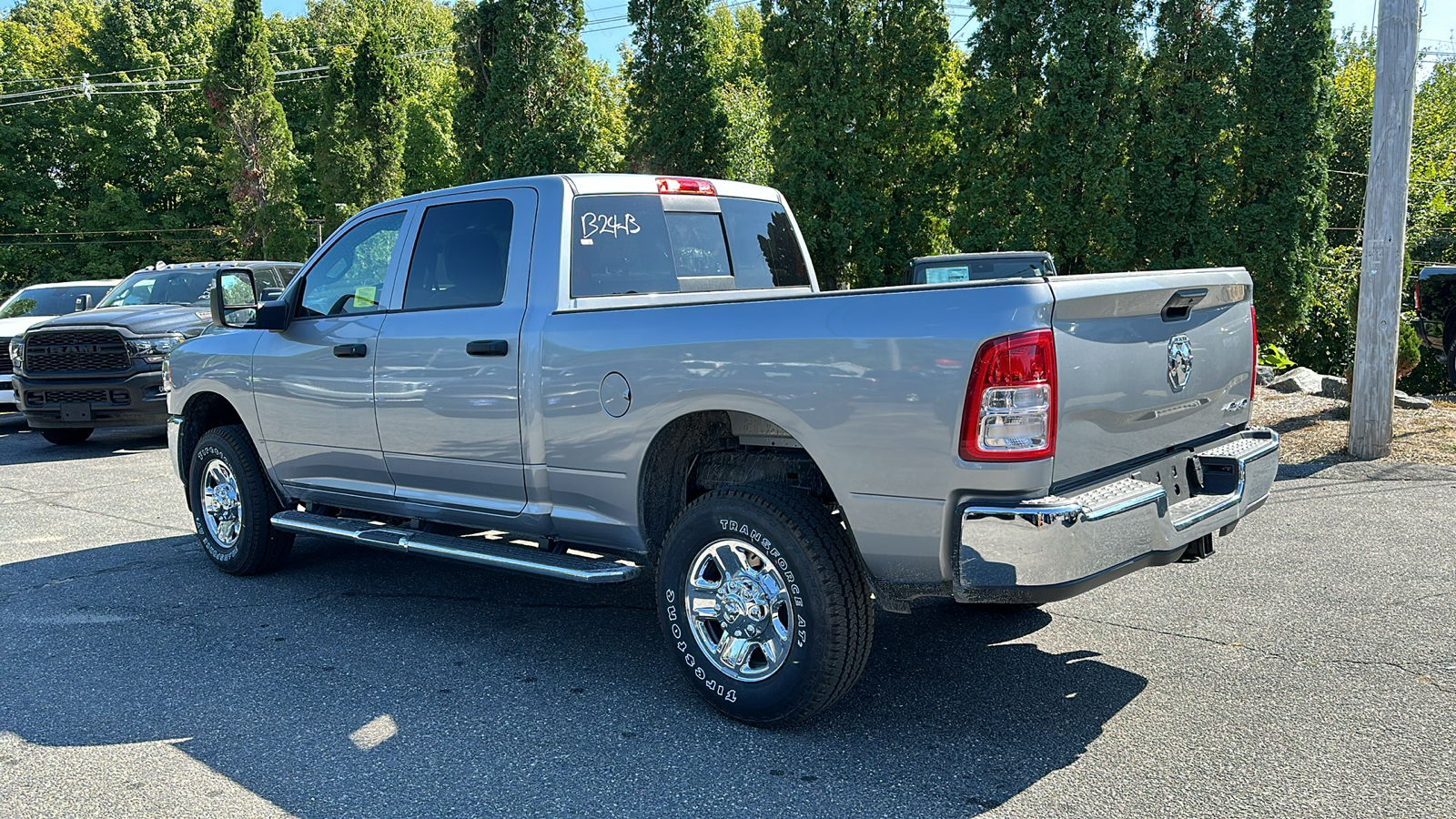 2024 Ram 2500 Tradesman 4x4 Crew Cab 64 Box 2