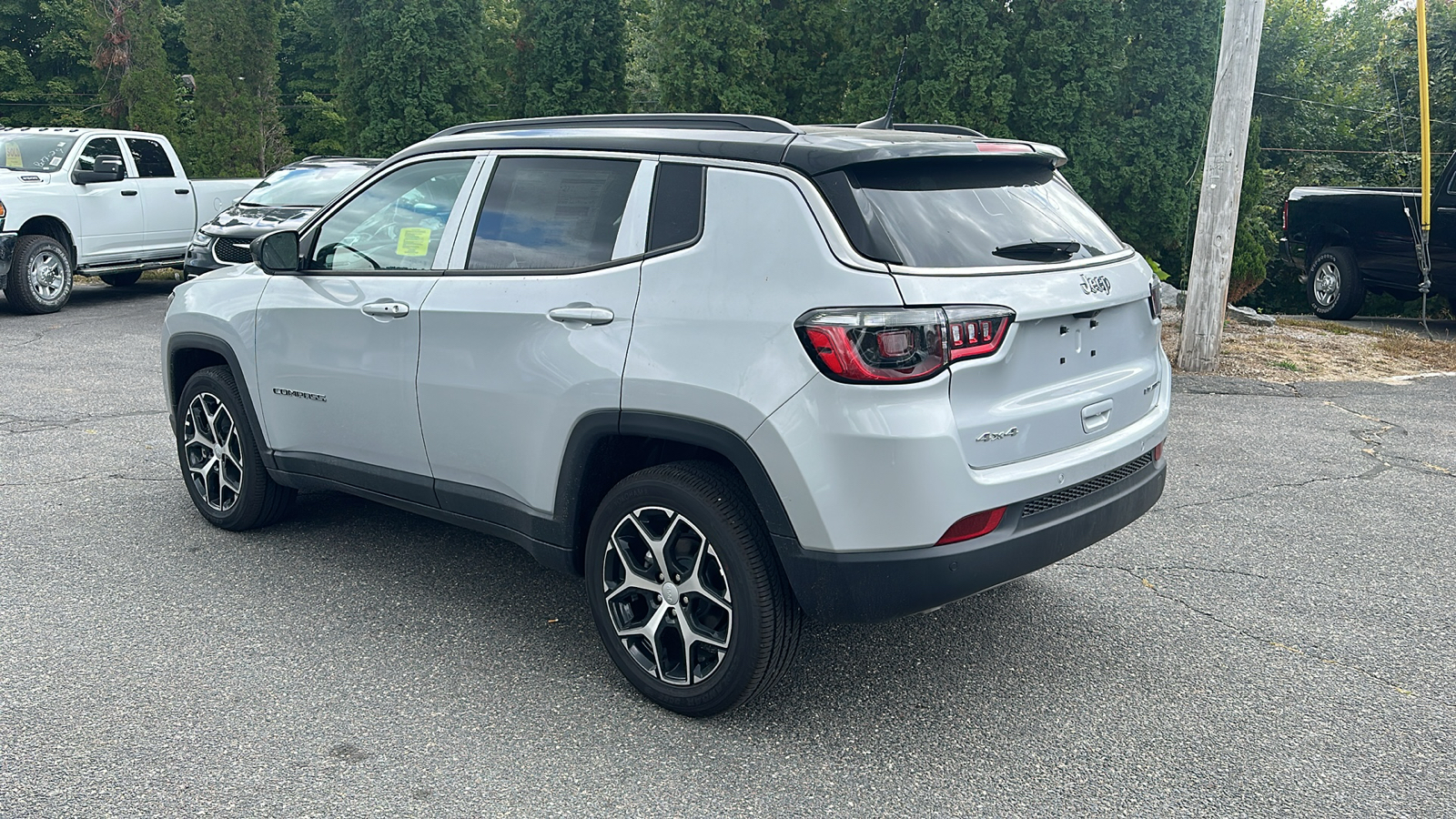 2024 Jeep Compass Limited 2