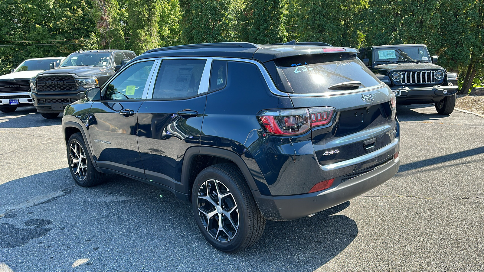 2024 Jeep Compass Limited 2