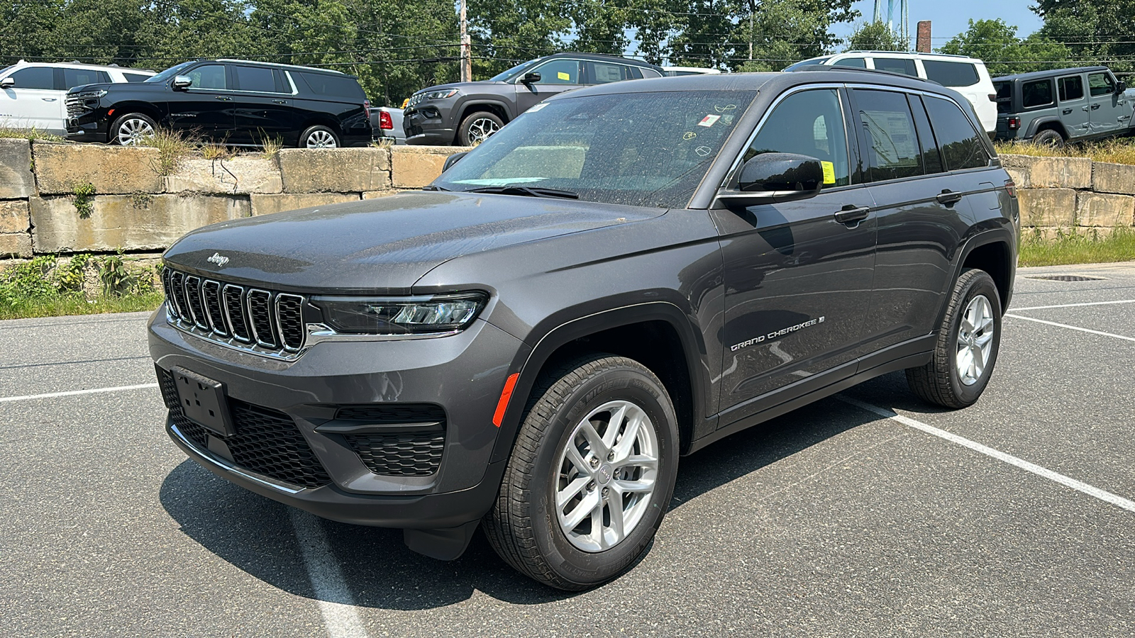 2024 Jeep Grand Cherokee Laredo X 1