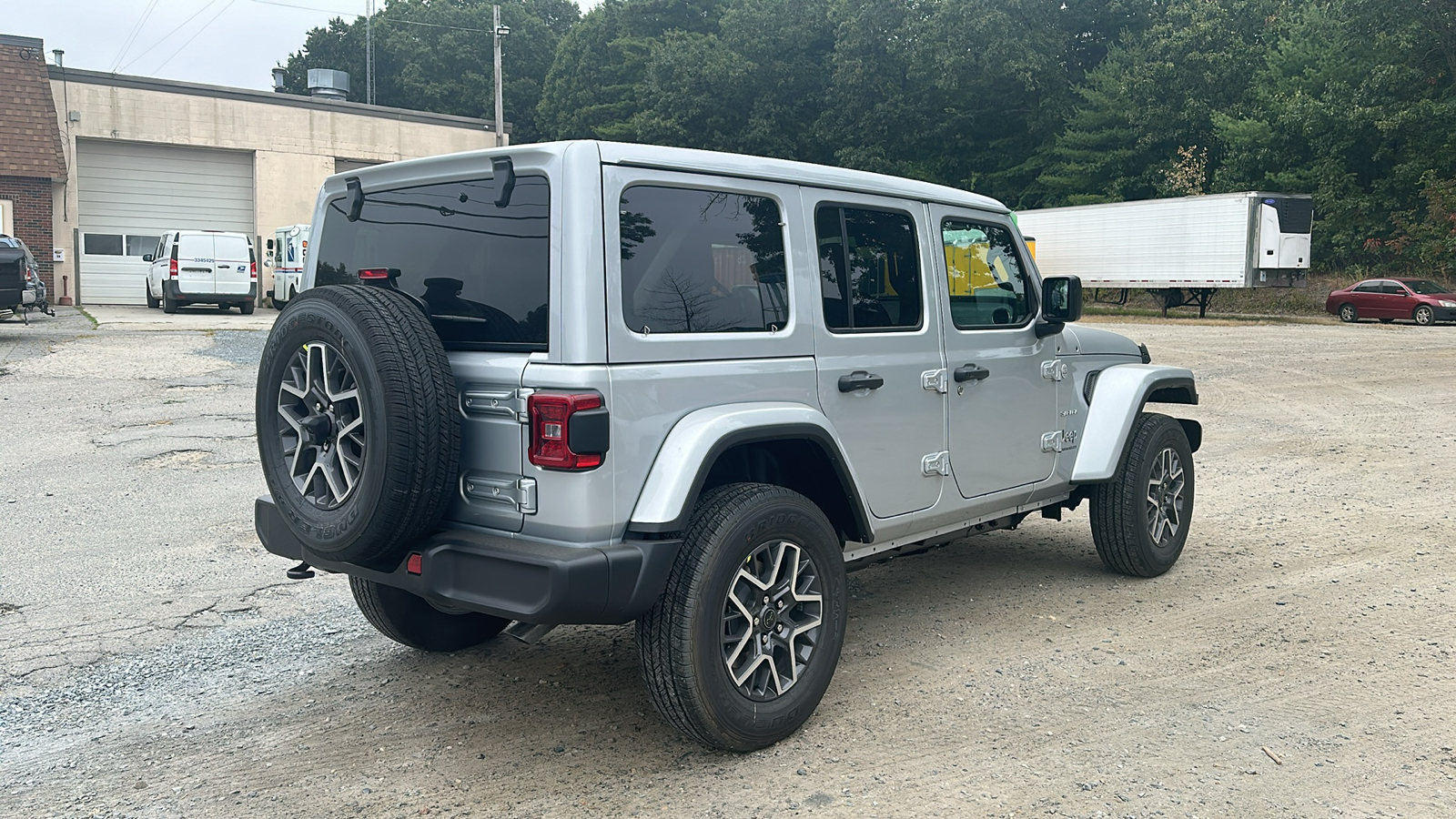 2024 Jeep Wrangler Sahara 4