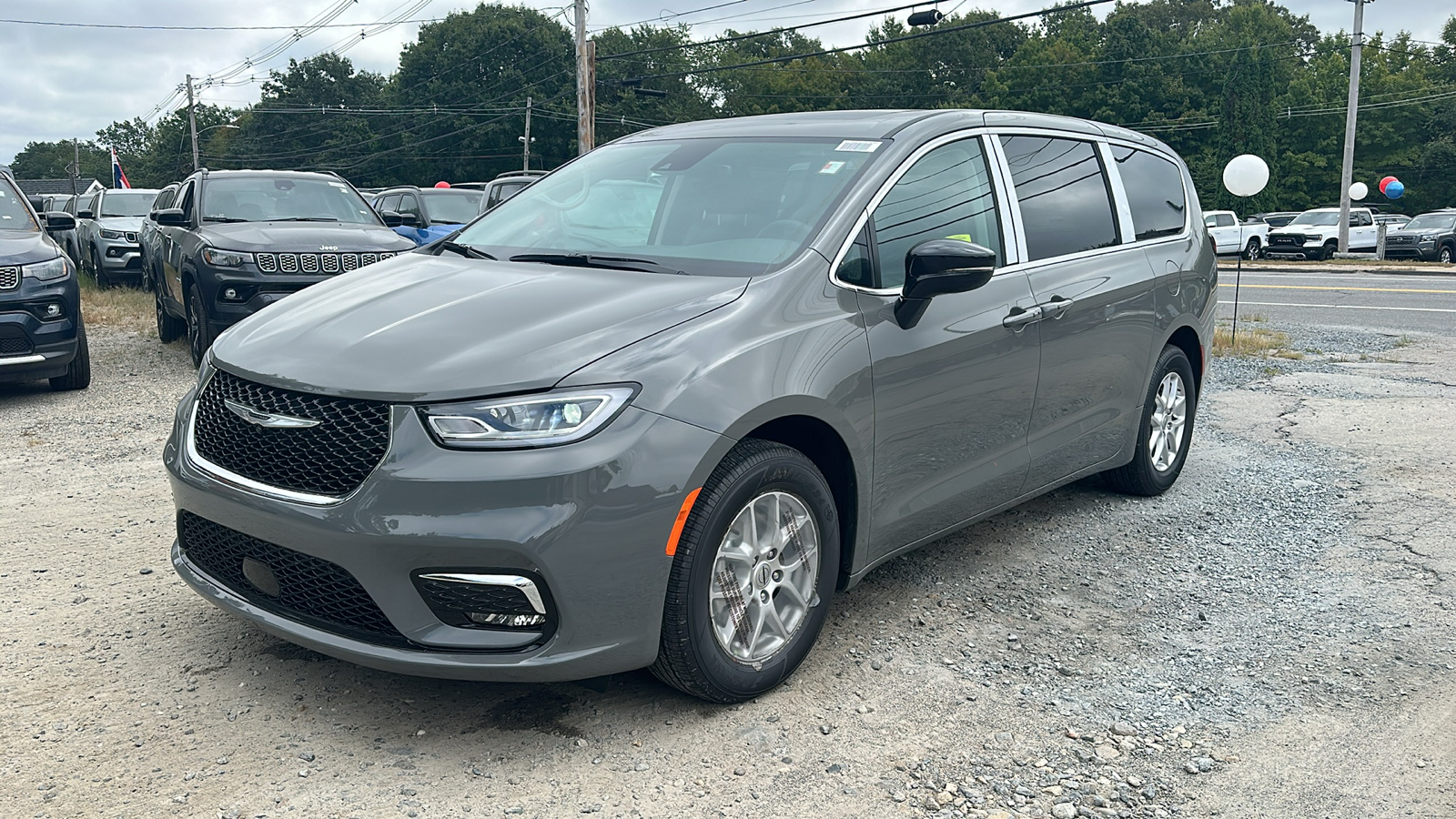 2024 Chrysler Pacifica Touring L 1