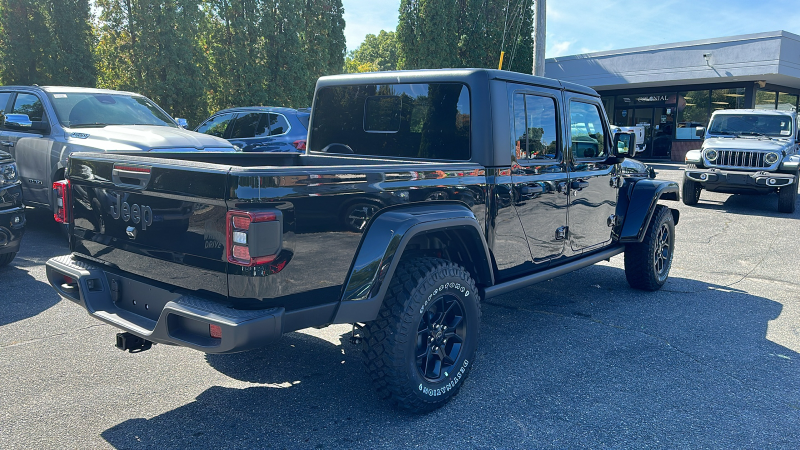 2024 Jeep Gladiator Willys 4x4 4