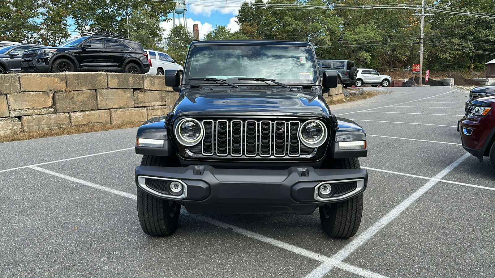 2024 Jeep Wrangler Sahara 30