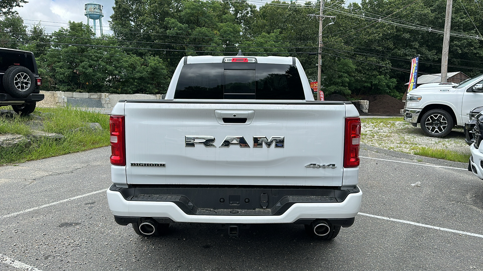 2025 Ram 1500 Big Horn 4x4 Crew Cab 57 Box 3