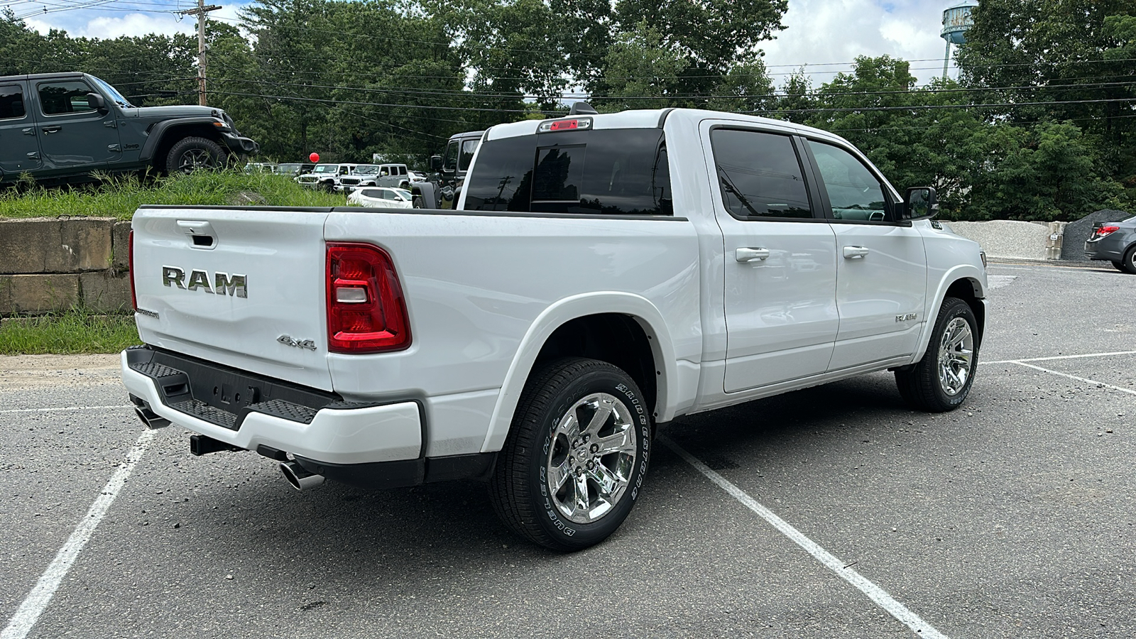 2025 Ram 1500 Big Horn 4x4 Crew Cab 57 Box 4