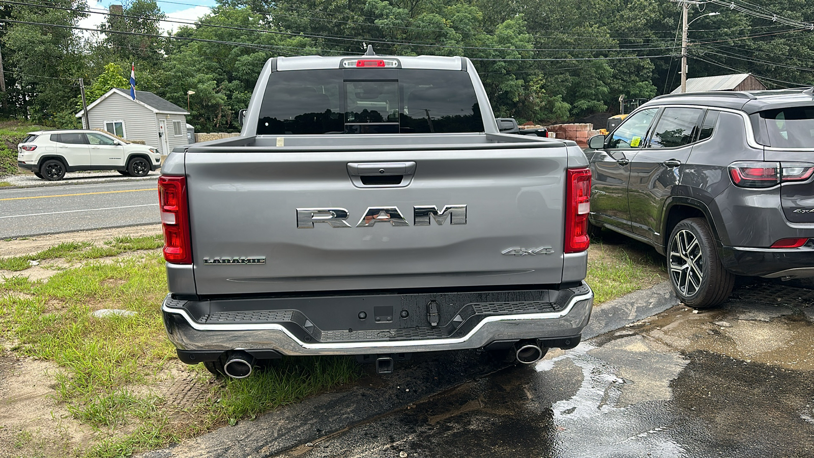 2025 Ram 1500 Laramie 4x4 Crew Cab 57 Box 3