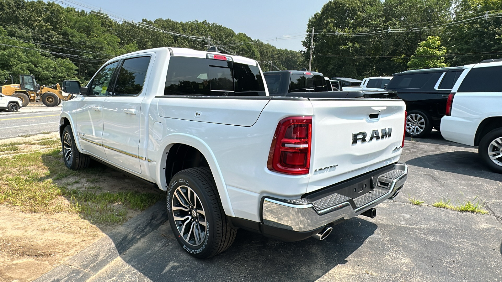 2025 Ram 1500 Limited 4x4 Crew Cab 57 Box 2