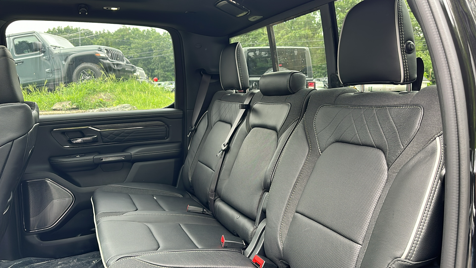 2025 Ram 1500 Limited 4x4 Crew Cab 57 Box 28