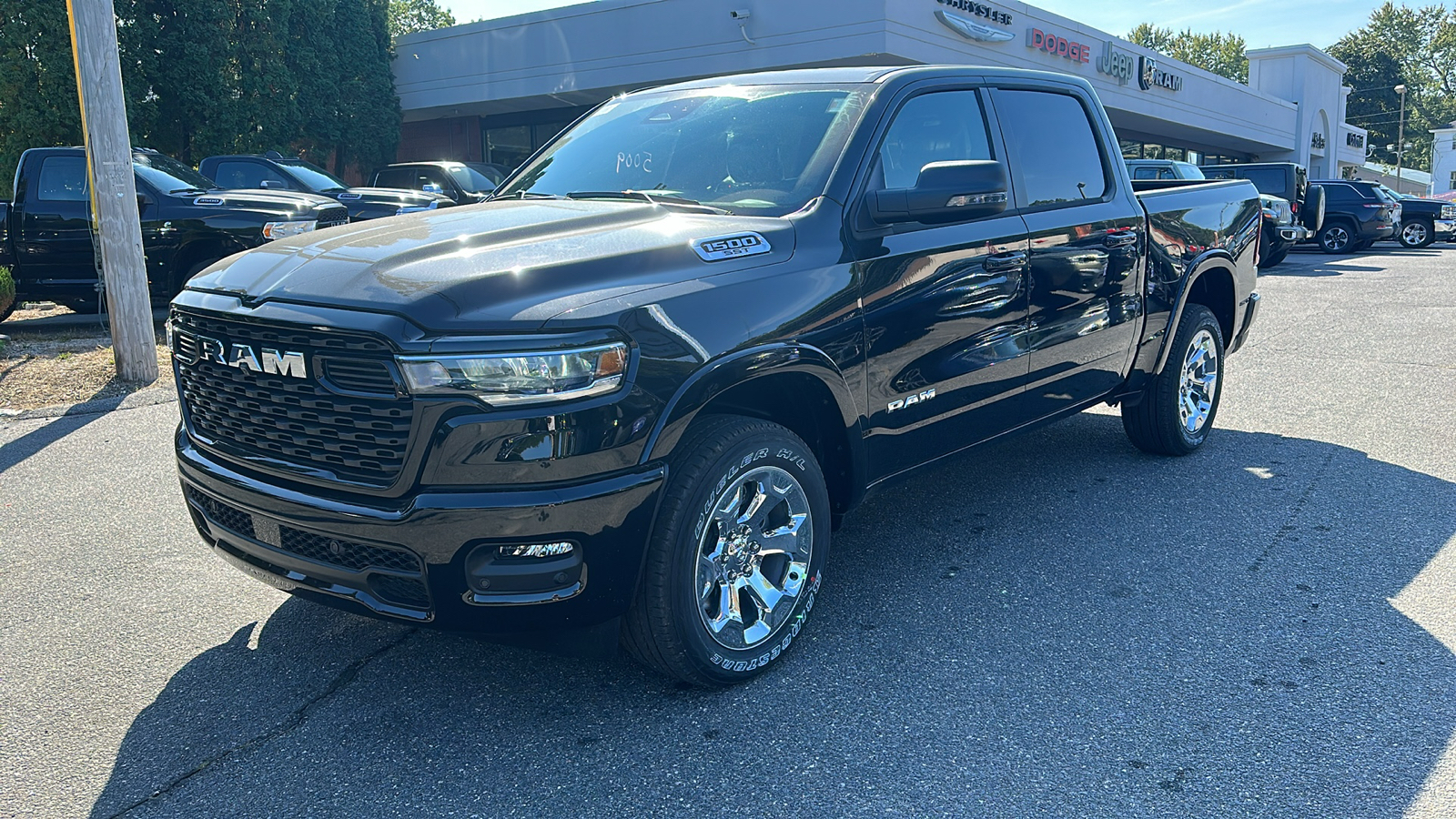 2025 Ram 1500 Big Horn 4x4 Crew Cab 57 Box 1