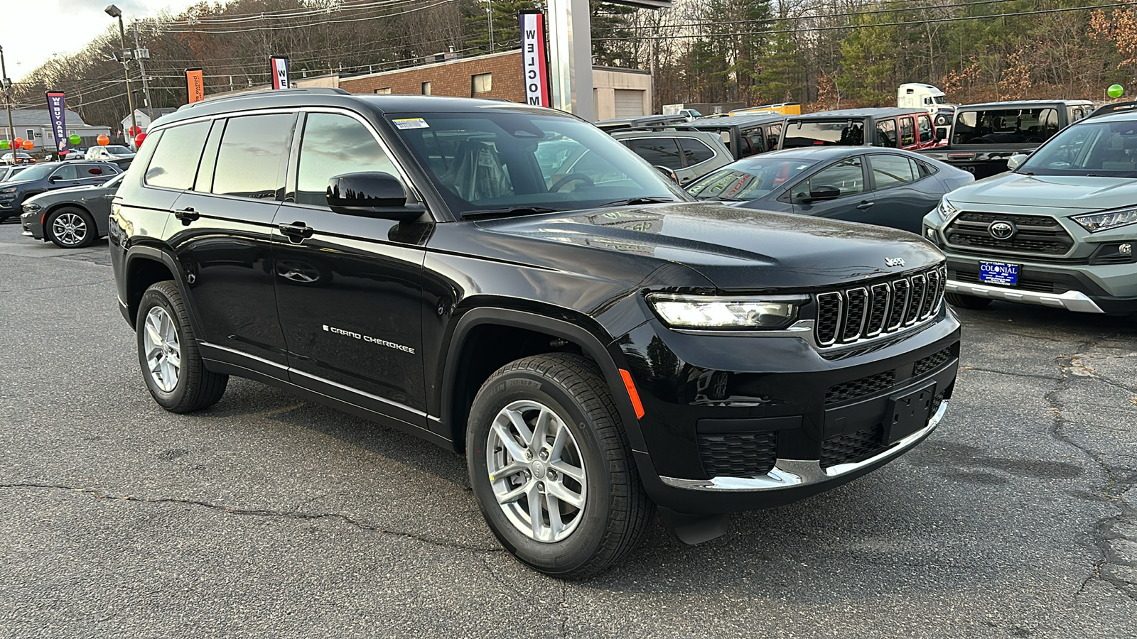 2025 Jeep Grand Cherokee L Laredo X 5