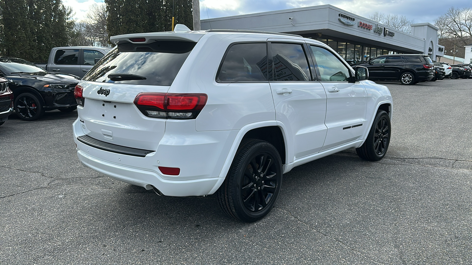 2020 Jeep Grand Cherokee Altitude 4