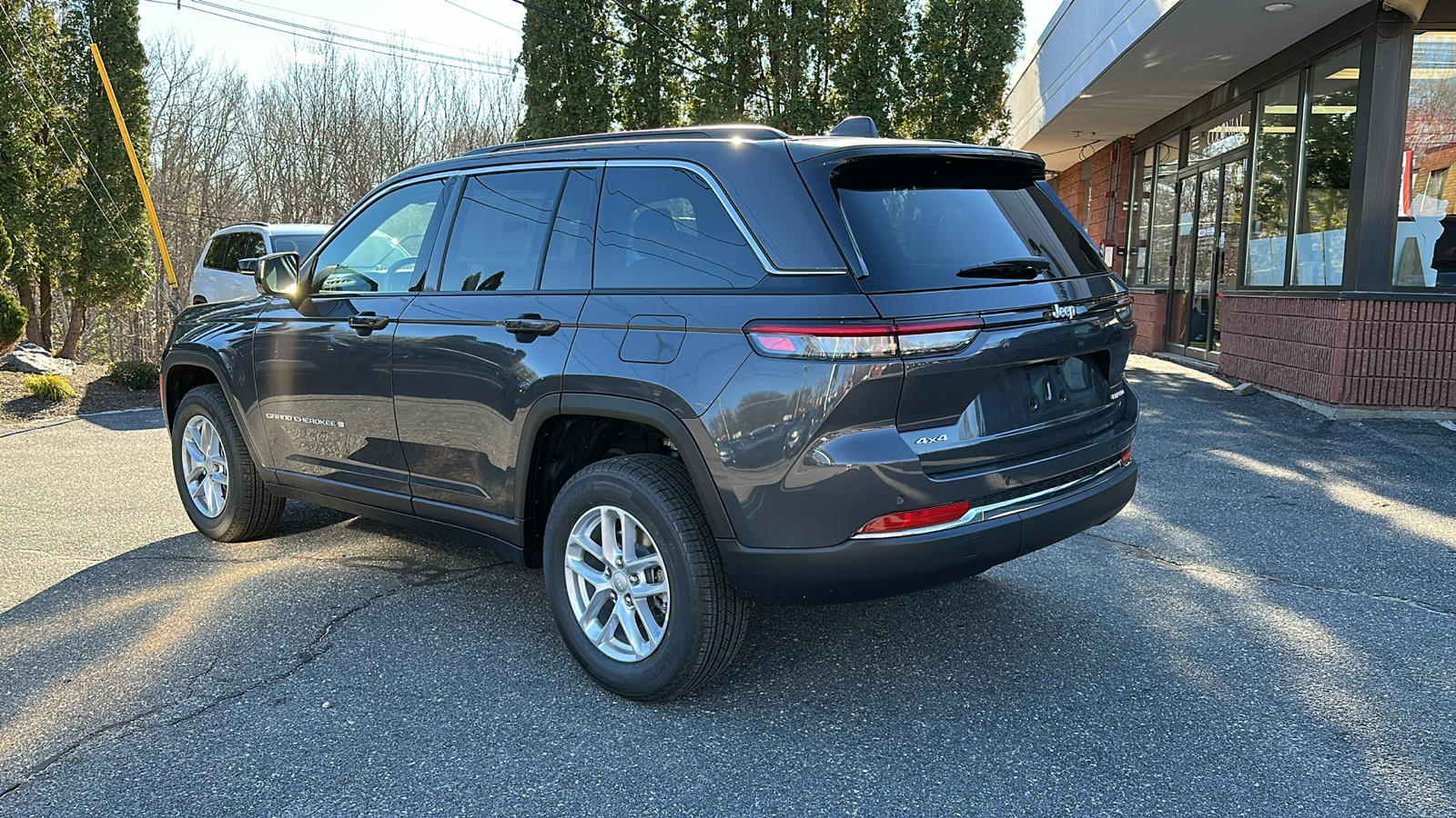 2025 Jeep Grand Cherokee Laredo X 2