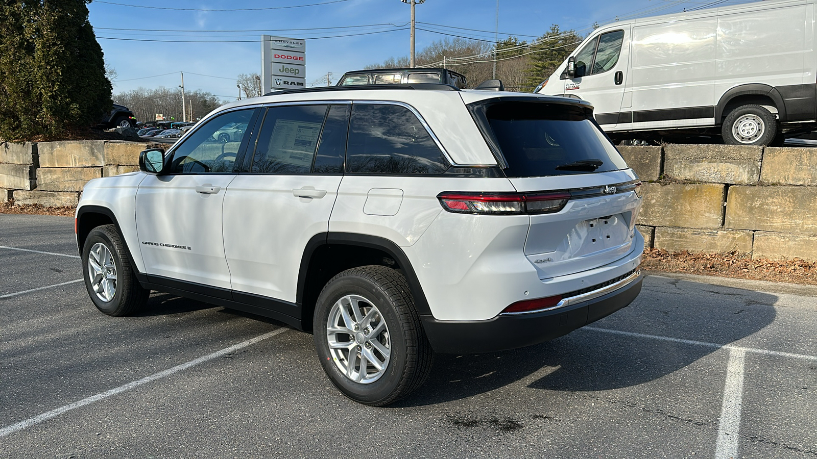 2025 Jeep Grand Cherokee Laredo X 2