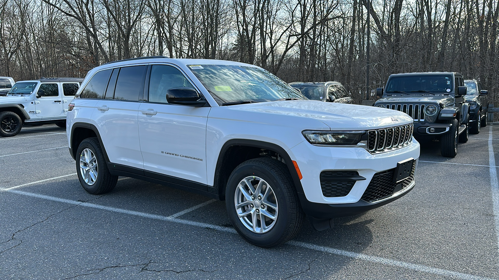 2025 Jeep Grand Cherokee Laredo X 5